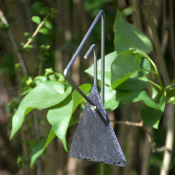 Tuteur métallique de jardin PABLO fer 4 avec étiquette ardoise triangle